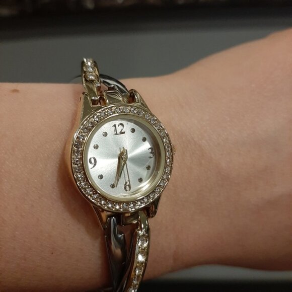 Quartz Wrist Watch Silver Gold Plated Crossover Link Rhinestone Stainless Steel - Picture 2 of 12